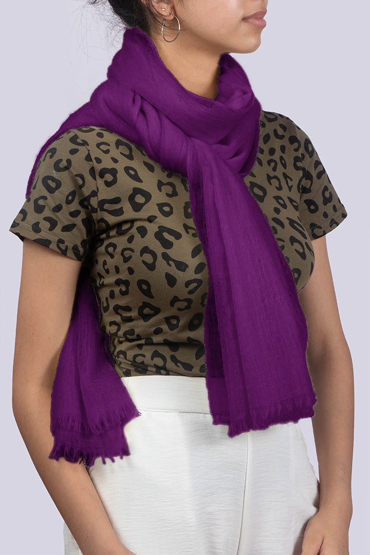 Handwoven pure cashmere scarf in vivid purple